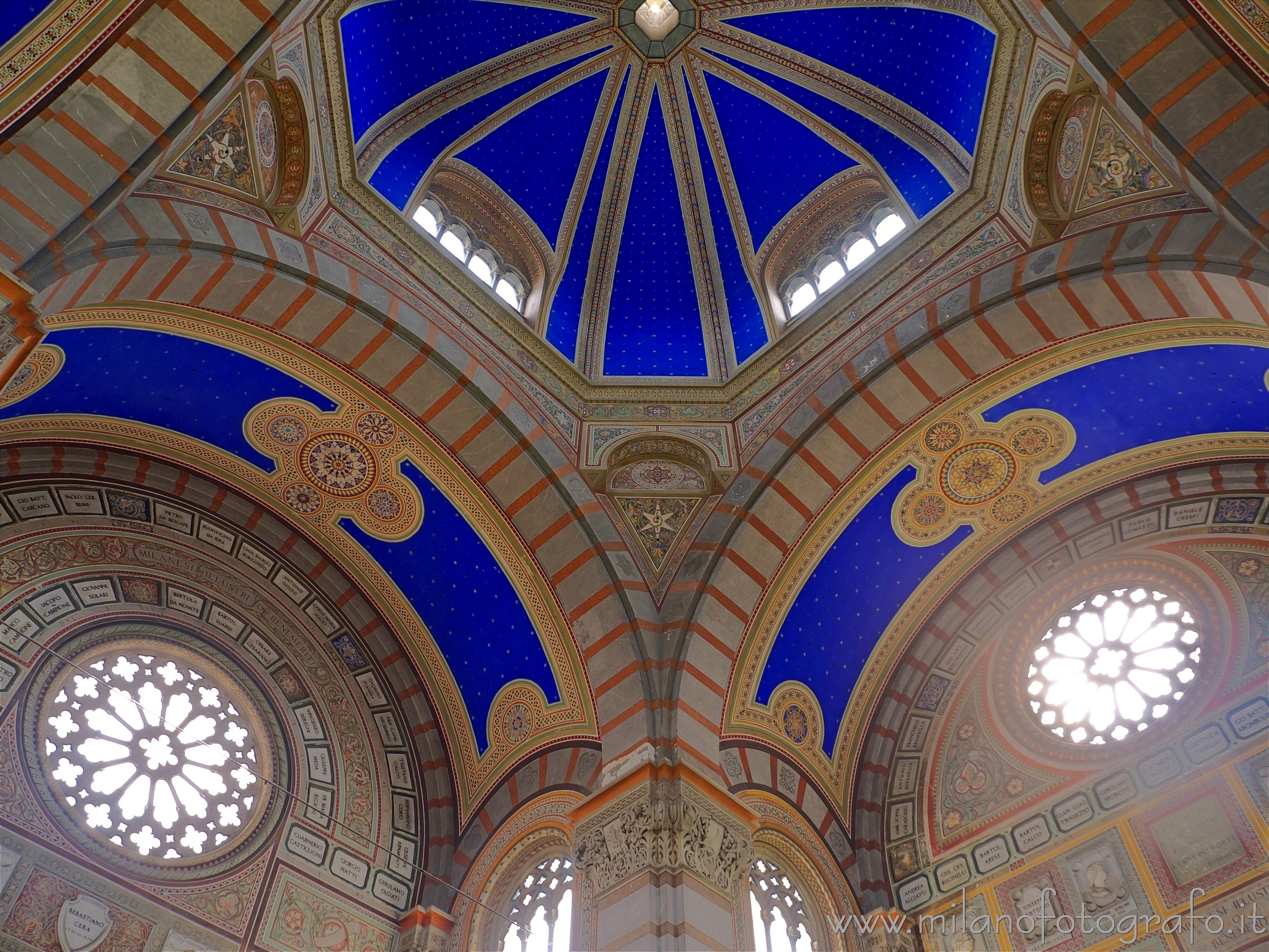 Milano - Soffitto del Famedio del Cimitero Monumentale